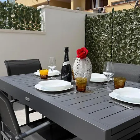 Dama House-free Parking